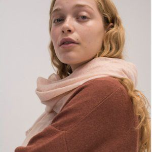 Aiayu Cashmere Poon Scarf